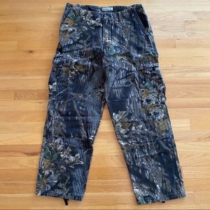 Men’s Camouflage Columbia Cargo Pants in size 36